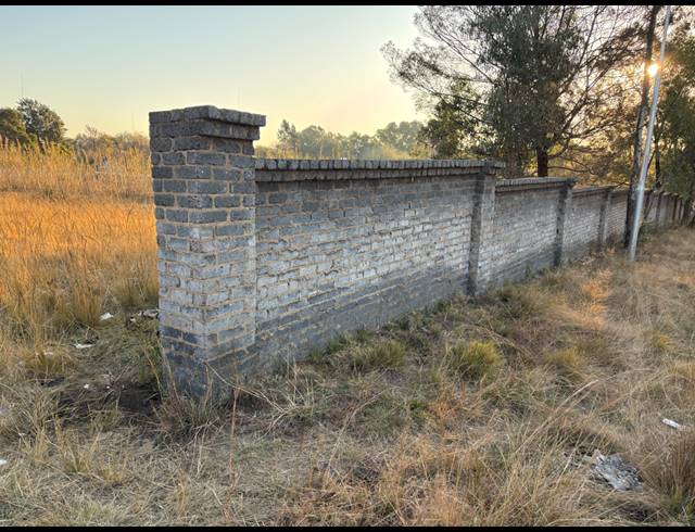 8,565M² VACANT LAND FOR SALE IN GLEN AUSTIN AH